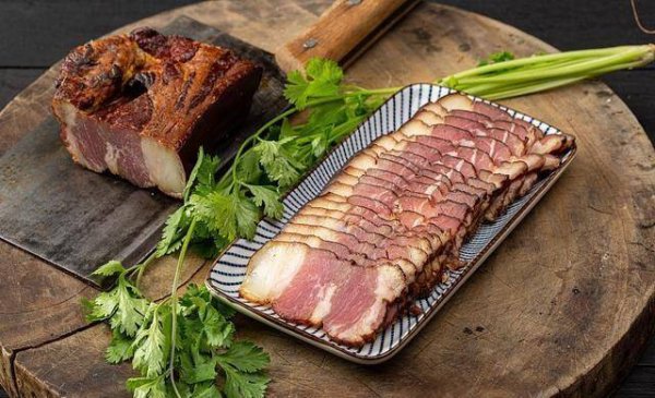 肉吃多了会患尿毒症？外国研究给出颠覆性结论：力推多碳水